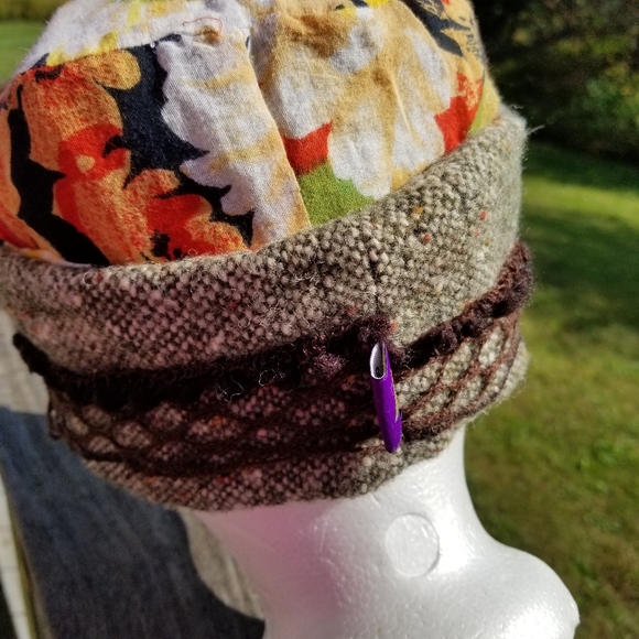 A Few Good Bananas Wool Hat Women's Artwear USA Upcycled Wearable Art OOAK - Picture 15 of 16